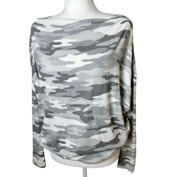 NORDSTROM Gibsonlook Off Shoulder Super Soft Camo Print Sweater Top Size Medium - Picture 1 of 8